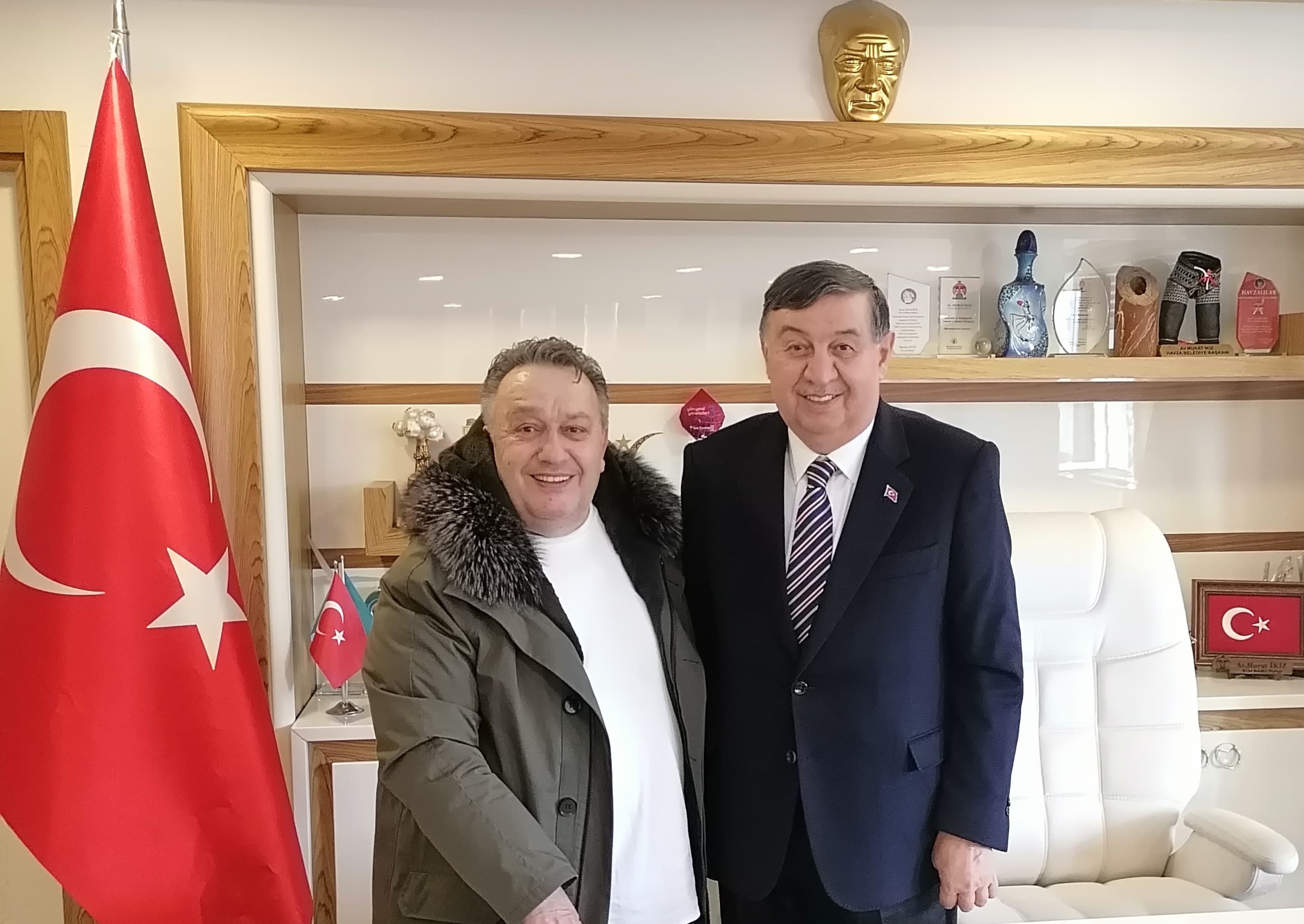 İsmail Türüt Havza'da: Başkan İkiz'den Festival Daveti ve Semaver Jesti