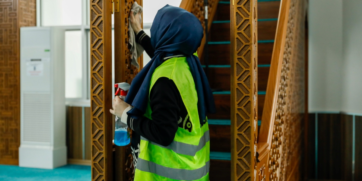 İlkadım’da Ramazan Bereketi Temizlikle Başlıyor: Camiler Pırıl Pırıl!