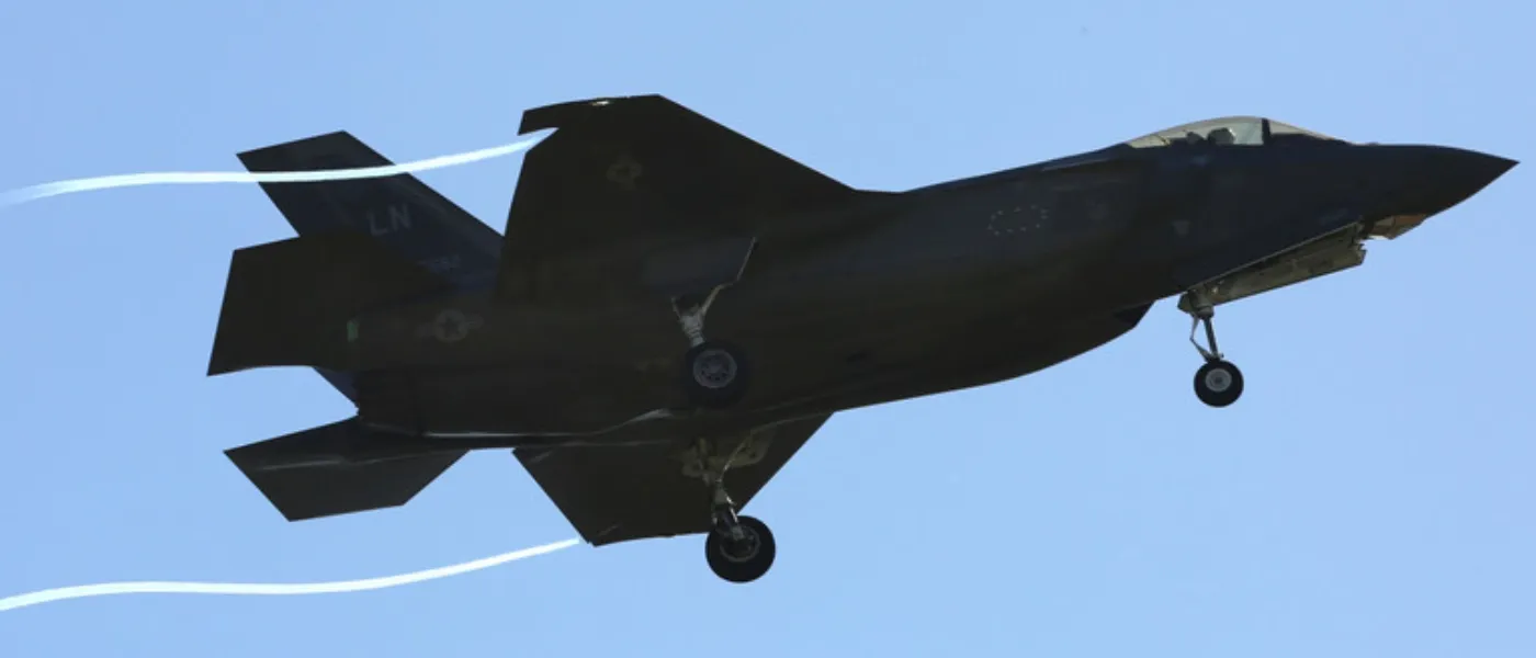 İran ABD Uçağını Vurdu