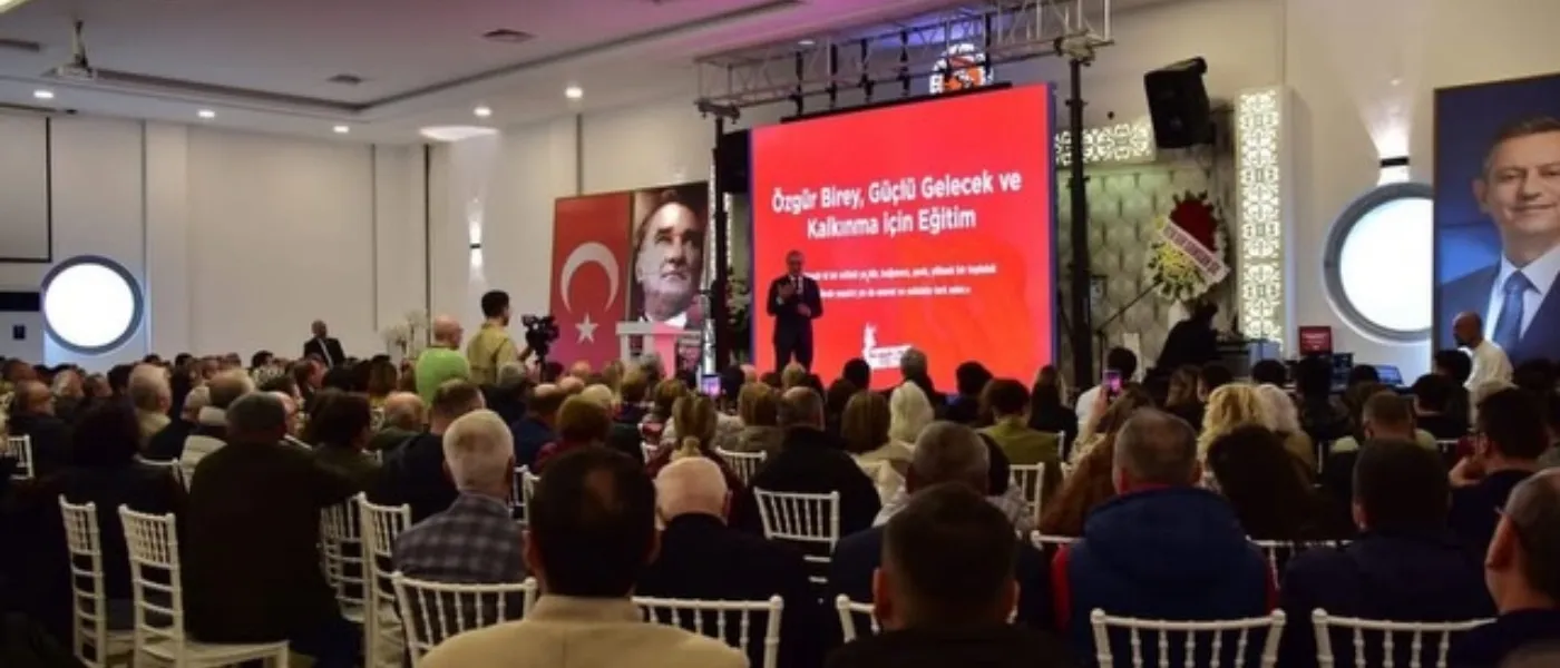 Suat Özçağdaş Atakum'da Eğitim Zirvesine Katıldı