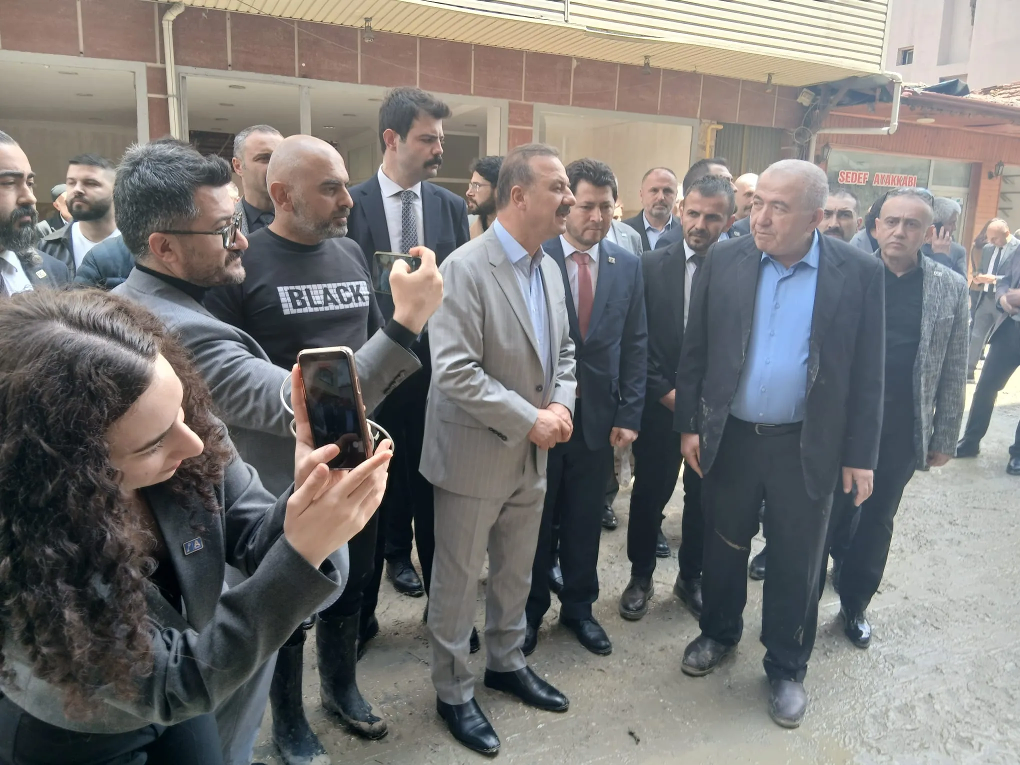 Ağıralioğlu Selin Vurduğu Havza’da: “Bu Yükü Tek Başına Kaldıramaz”